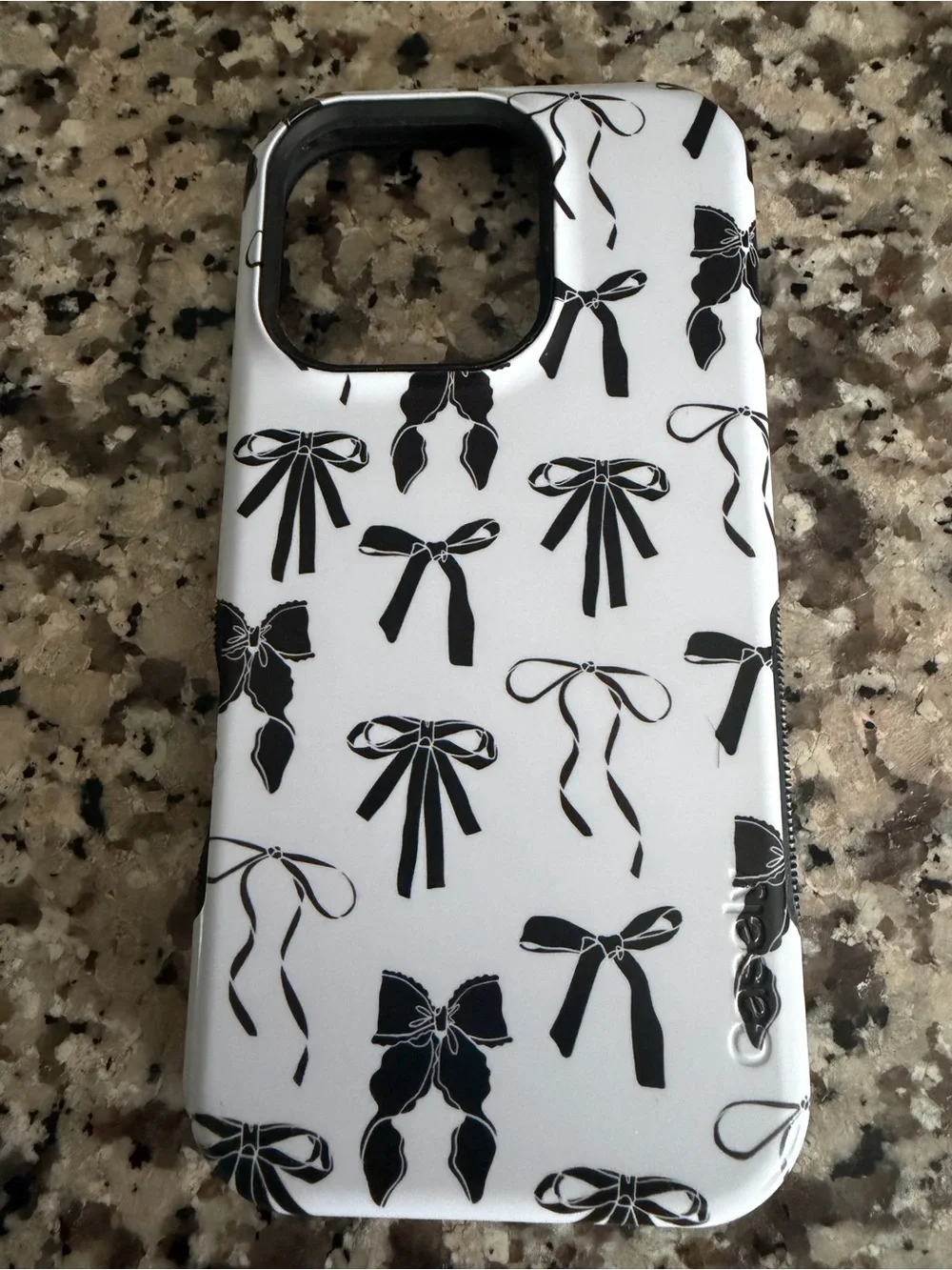 Bow Pattern White & Black Decorative Phone Case by Casely iPhone 16Pro